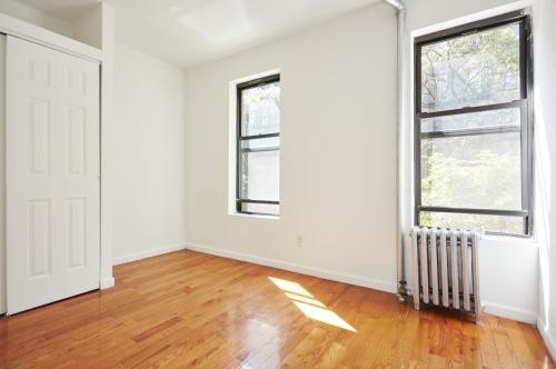 Primary Photo - 163 E 92nd St