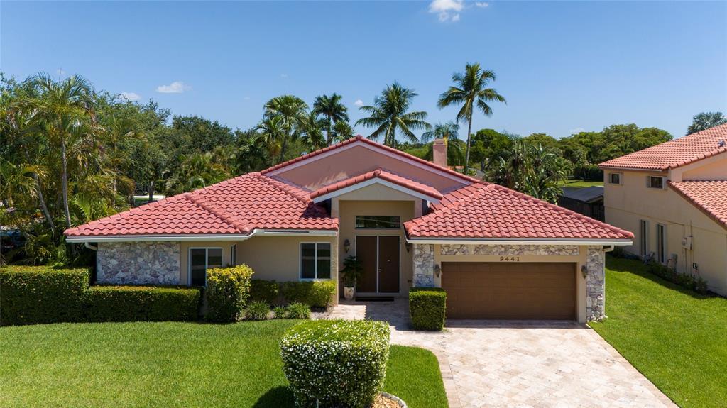 Foto principal - 9441 NW 10th St