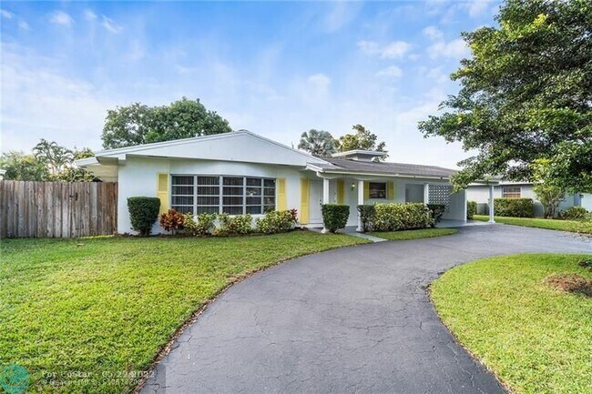 Building Photo - 461 SW 54th Ave