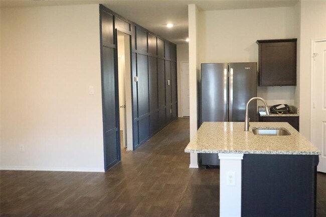 Foto del edificio - 724 Adler Way
