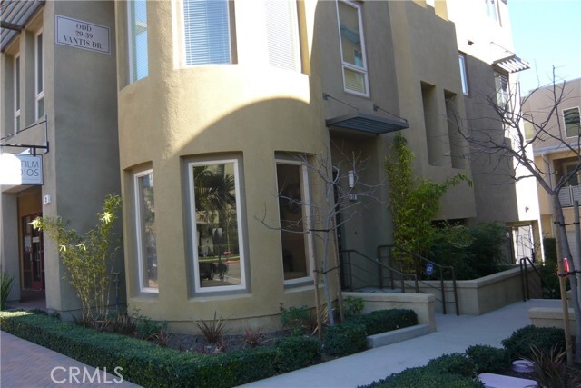 Primary Photo - 29 Vantis Dr