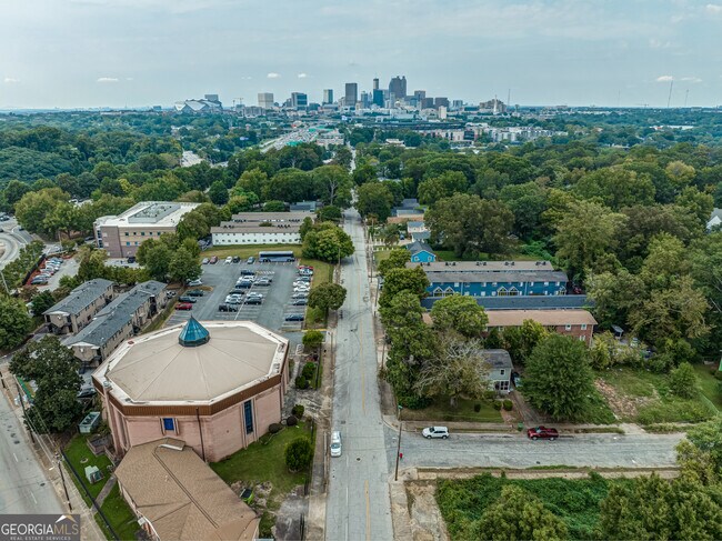 Foto del edificio - 1048 Washington St SW