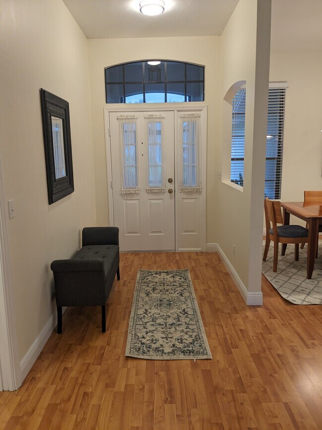 Foto del edificio - 6876 Lone Oak Blvd