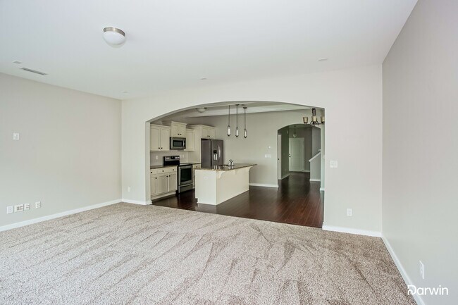 Building Photo - 8218 Midas Ln