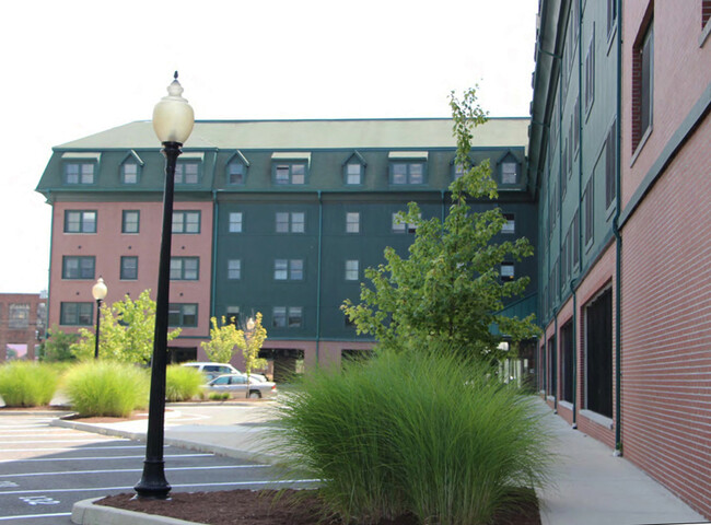 Interior Photo - Brookview Commons