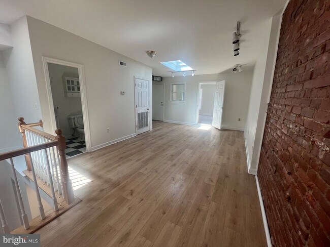 Foto del edificio - 1324 H St NE