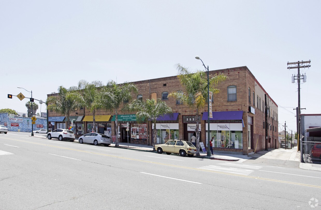 Building Photo - Cadillac Courts