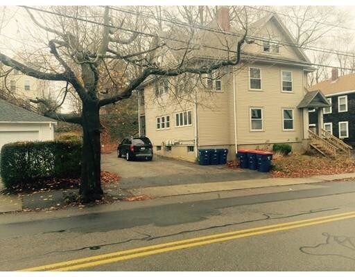 Primary Photo - 64 Oak St