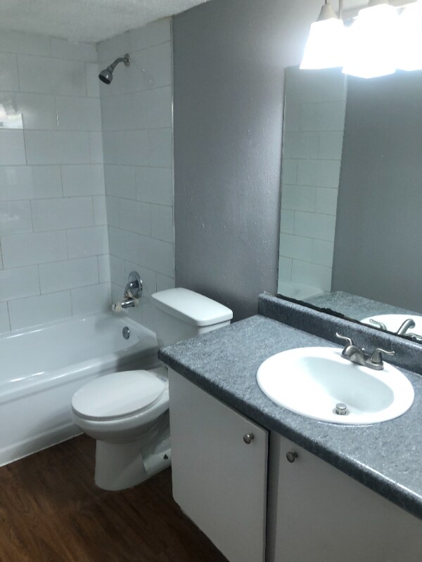 Foto del edificio - 1300 E Dallas St