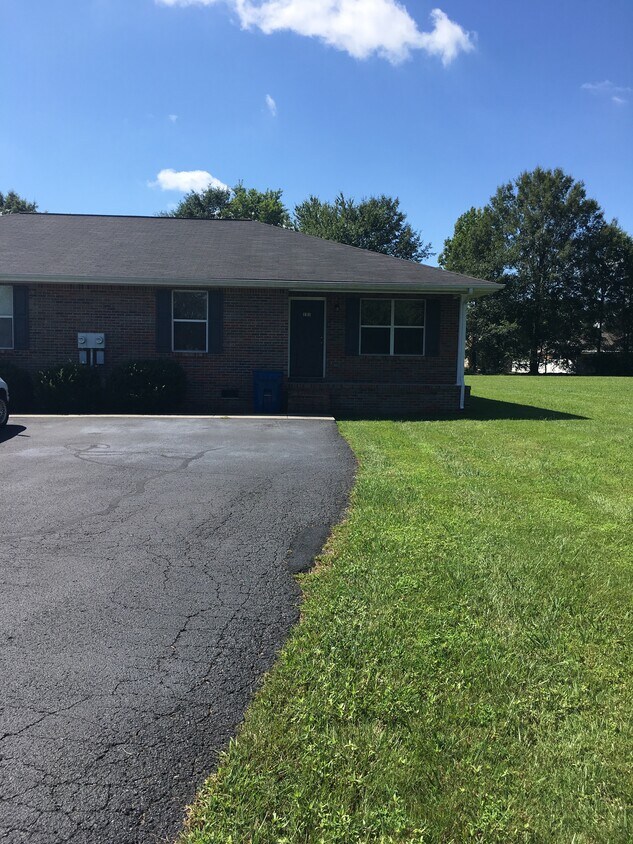 Primary Photo - 167 Murphy Rd