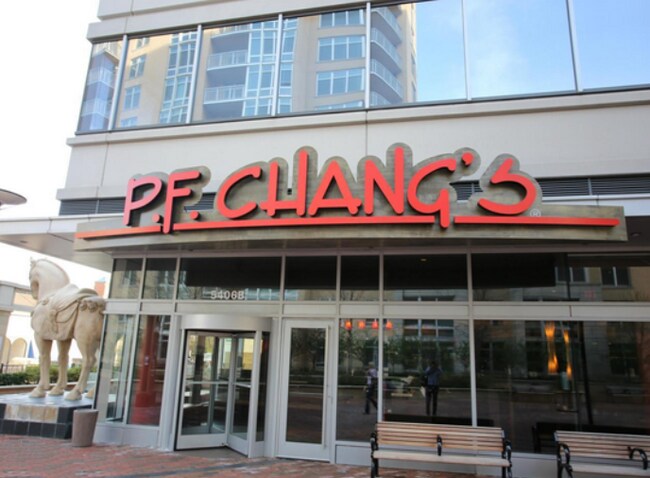 Foto del edificio - 4301 Military Rd NW