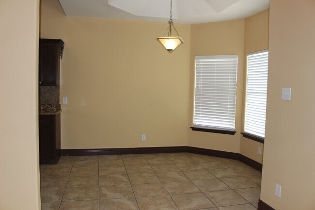 Building Photo - 2903 Fisher's Hill Loop