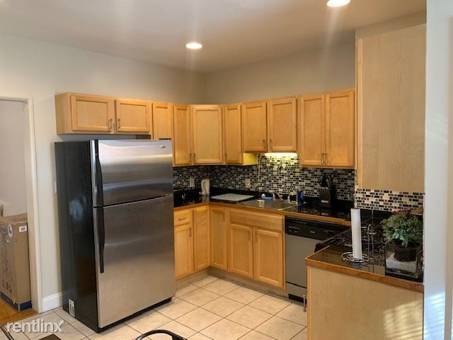 Building Photo - 1 br, 1 bath Apartment - 1512 Hyde Park Ave.