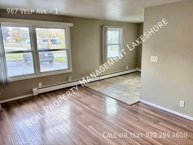 Building Photo - 967 Velp Ave