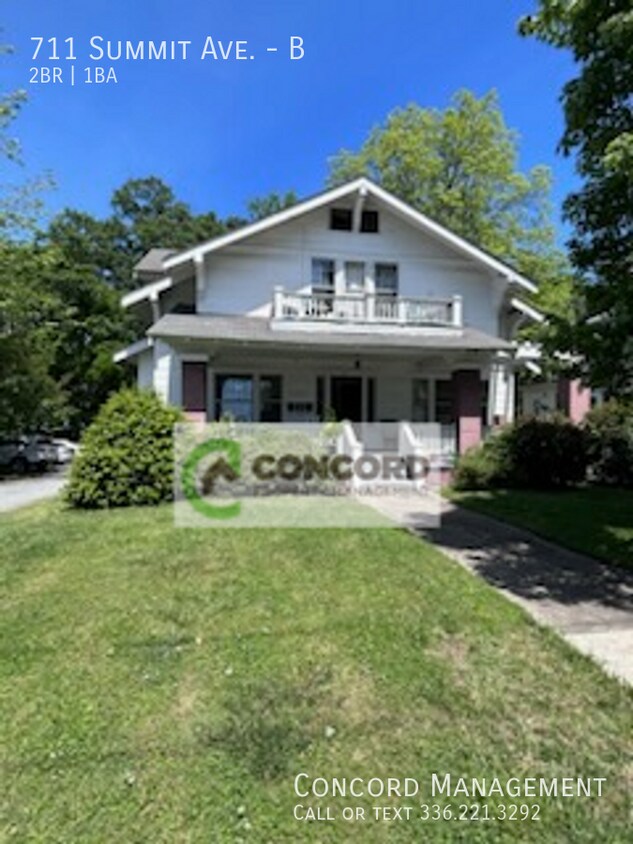 711 Summit Ave Unit B, Greensboro, NC 27405 Room for Rent in