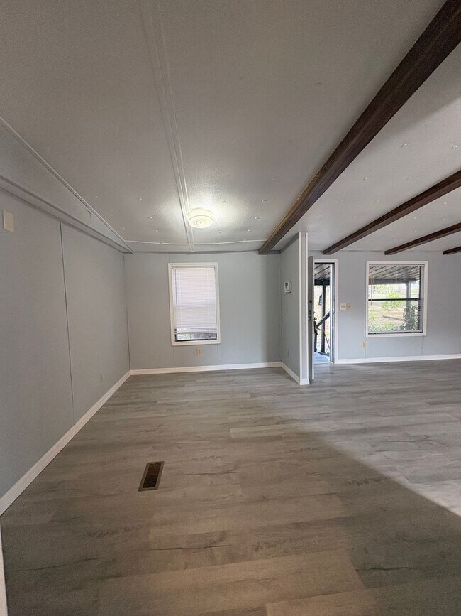 Foto del edificio - 11640 County Rd 579