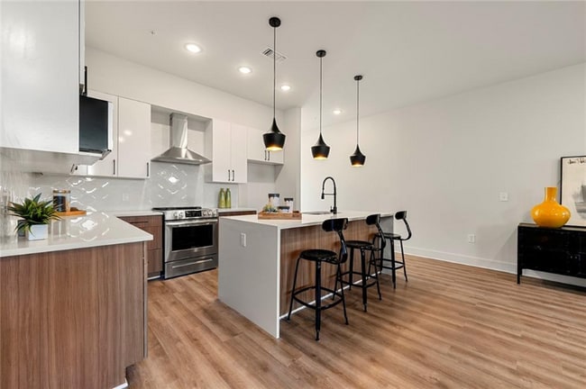 Photo - 112 Rogers St NE Apartment