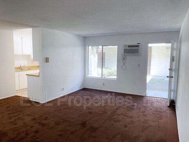 Foto del edificio - 6155 Fulton Ave