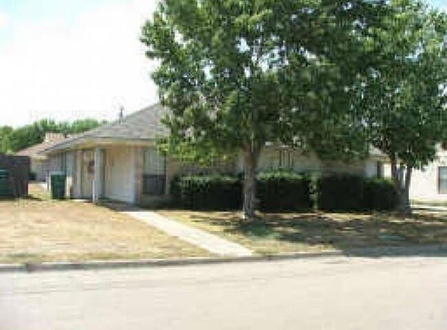 Photo - 3305 Fallmeadow St Apartment