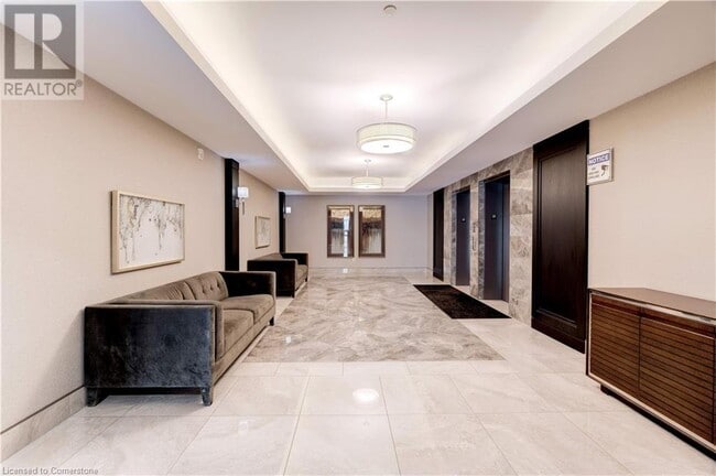 Building Photo - 101 Shoreview Pl