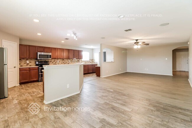 Foto del edificio - 2609 Cherry Hills Ln