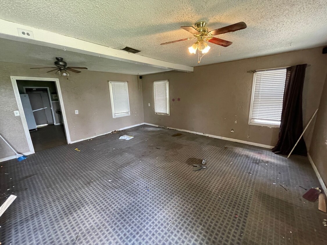 Building Photo - RENT 2 OWN SW OKC -  3/1 1,160 sqft - Next...