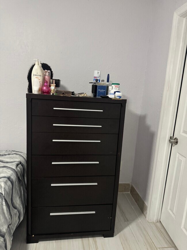 Foto del edificio - 4181 NW 34th Way