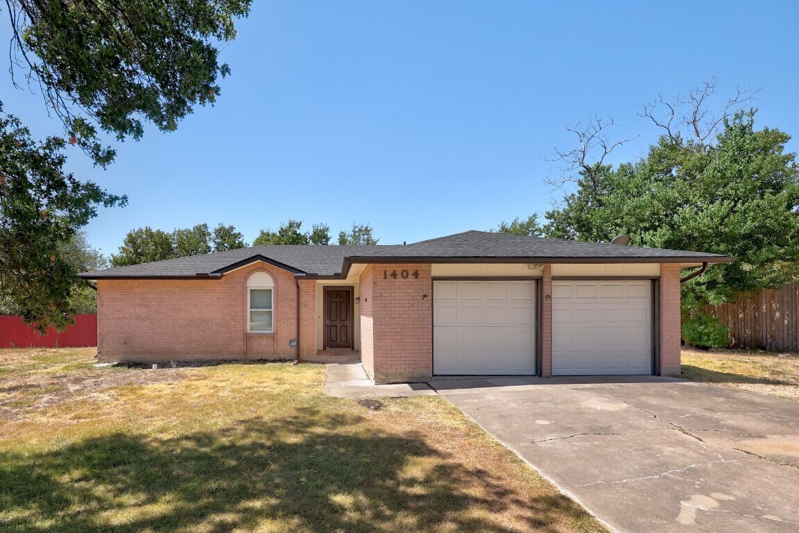 Primary Photo - 1404 Greenfield Dr