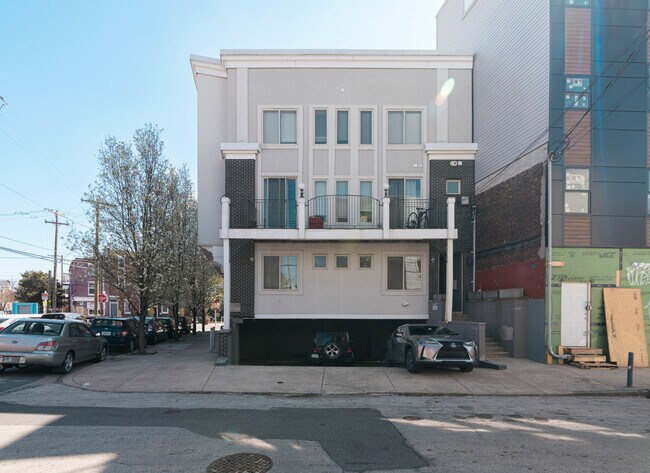 Building Photo - 1246 Frankford Ave