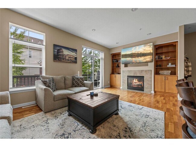 Sala de estar - 12225 82nd Ave N