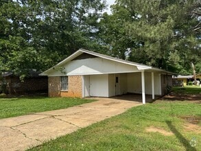 Building Photo - 1501 Julius Erving St