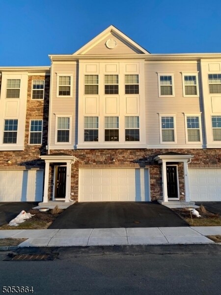 Foto principal - 10 Colgate Dr