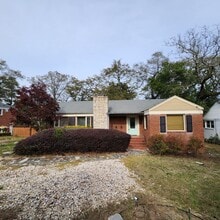 Building Photo - 2119 Cresswell Dr