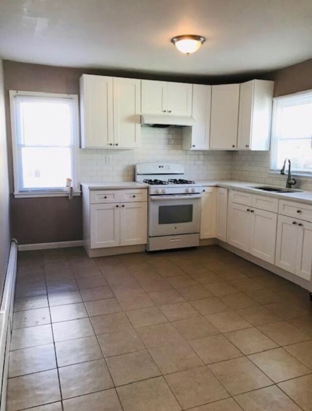 Primary Photo - 1531 Nepperhan Ave