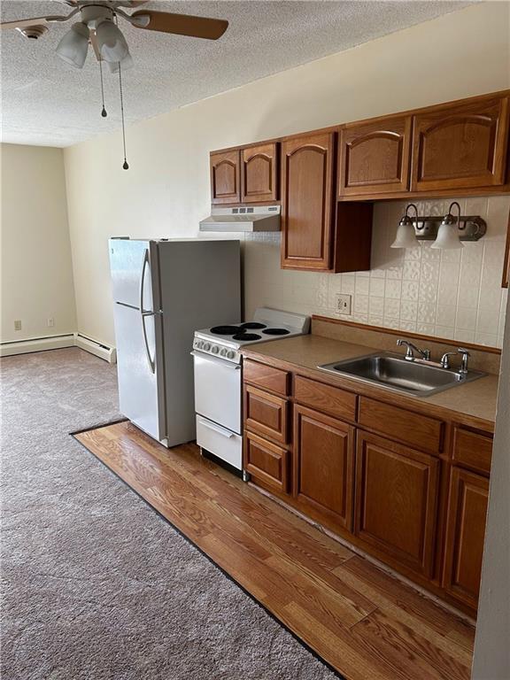 1455 Mineral Spring Ave Unit 5, North Providence, RI 02904 Room for