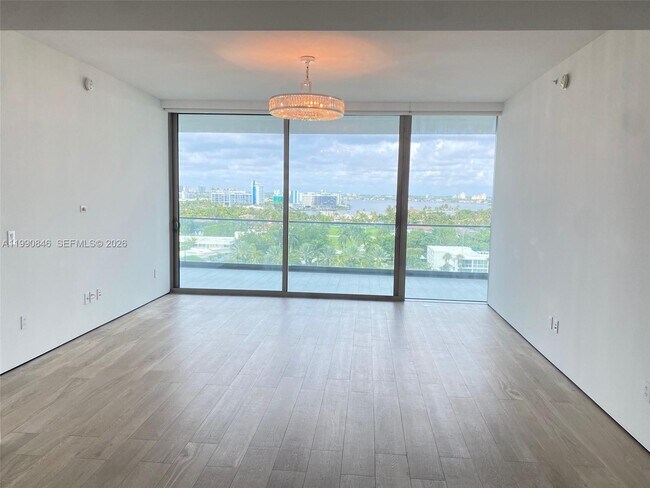 Foto del edificio - 10203 Collins Ave