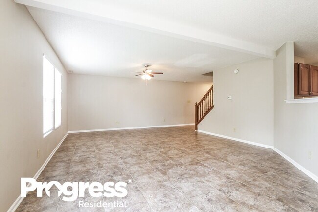 Building Photo - 9047 Bainbridge Dr