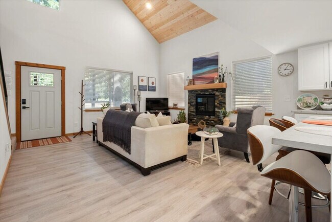 Foto del edificio - 125 Mountain View Dr