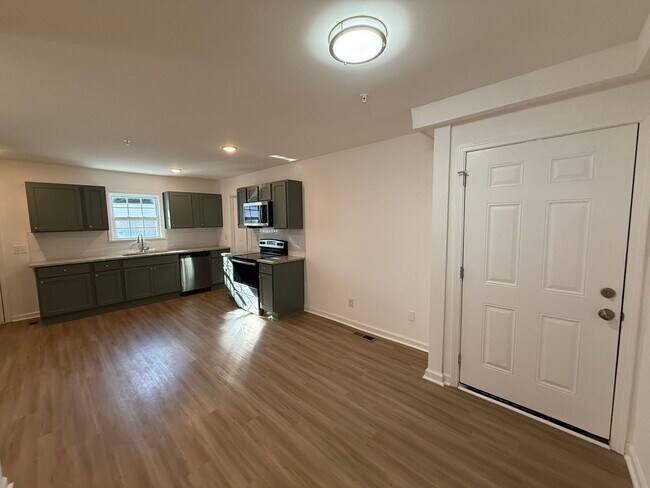 Foto del edificio - Apartment Home for Rent in Scottsboro, AL!!