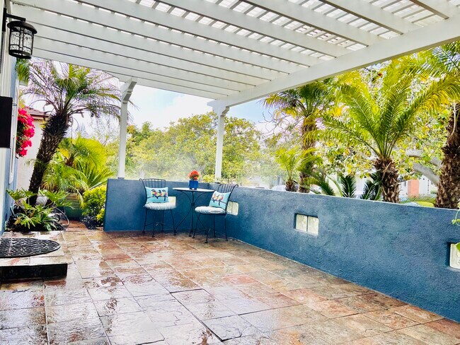 Foto del edificio - 7384 W 83rd St