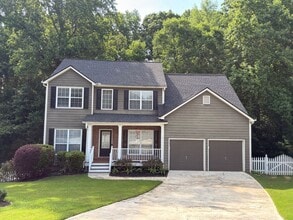Building Photo - 5706 Amberside Ln NE