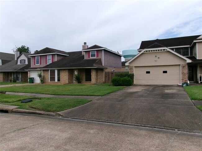 Foto del edificio - 16315 Morning Quail Ct