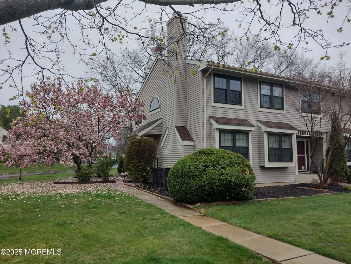 Primary Photo - 1201 Arlington Dr