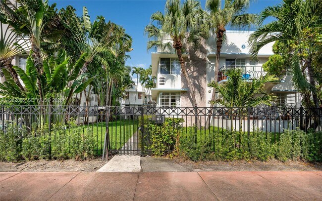 Foto del edificio - 830 Euclid Ave