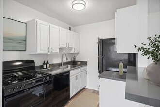 Building Photo - ReNew Springfield