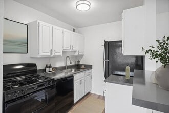 Building Photo - ReNew Springfield