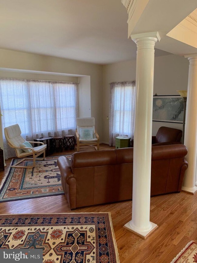 Building Photo - 1200 Dartmouth Rd