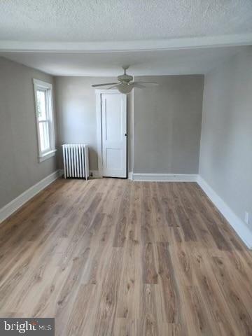 Foto del edificio - 100 E Holly