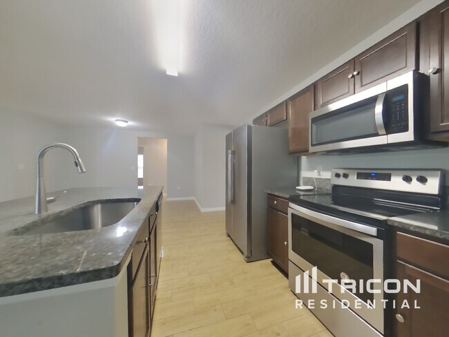 Building Photo - 12379 Cherry Bluff Drive Jacksonville FL