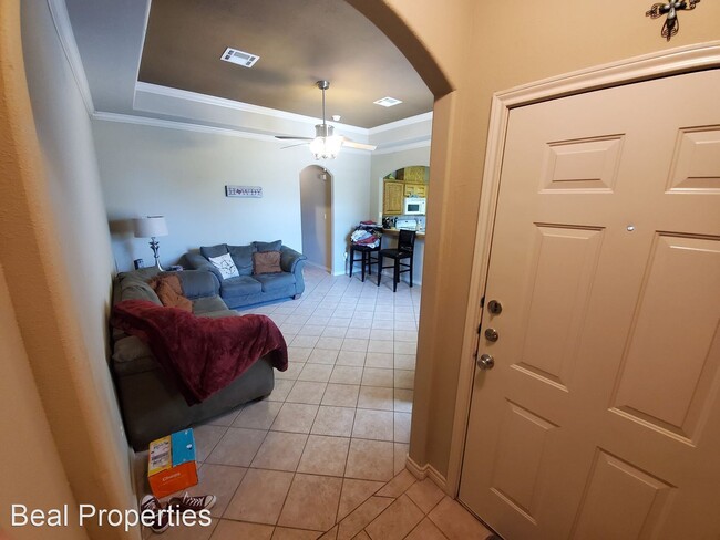 Building Photo - 3 br, 3 bath House - 3772 Oldenburg